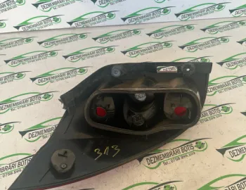 Lampa stop dreapta pe aripa Renault Laguna 2 [2001 - 2005] Grandtour wagon 1.6 MT (110 hp)
