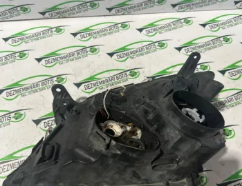 Far dreapta Opel Vectra C [2002 - 2005] Sedan 4-usi 2.0 DTI MT (101 hp)