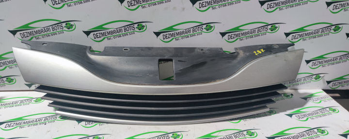 Grila radiator /287 Renault Laguna 2 [2001 - 2005] Liftback 1.6 MT (110 hp)