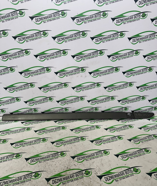 Bandou mijloc usa fata dreapta Renault Laguna 2 [2001 - 2005] Liftback 1.6 MT (110 hp)