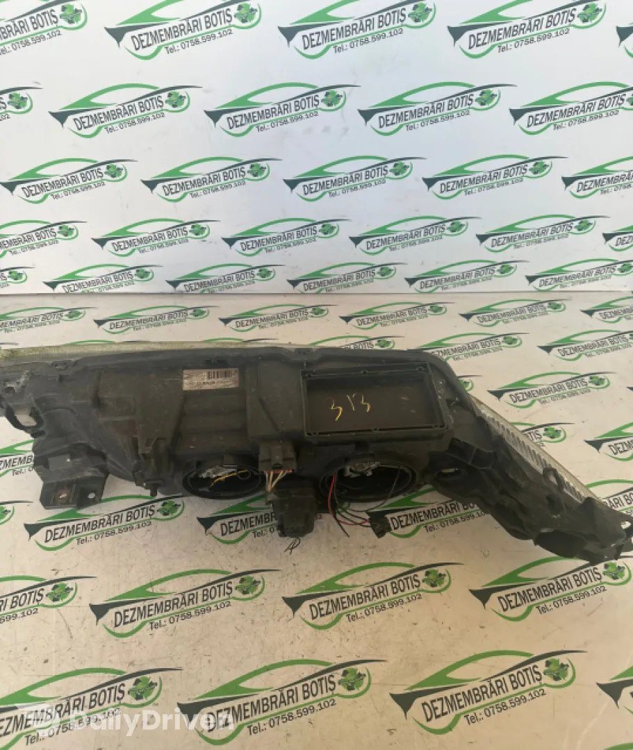 Far stanga Renault Laguna 2 [2001 - 2005] Grandtour wagon 1.6 MT (110 hp)