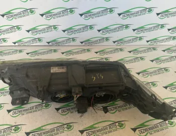 Far stanga Renault Laguna 2 [2001 - 2005] Grandtour wagon 1.6 MT (110 hp)