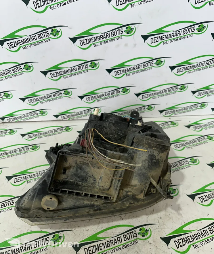 Far dreapta Opel Meriva  [2002 - 2006] Minivan 1.7 CDTI MT (75 hp)