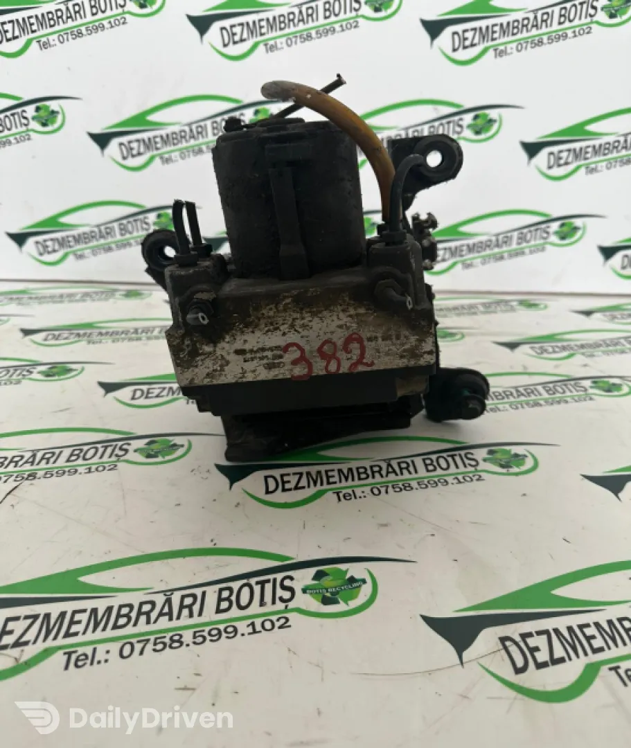 Pompa ABS Audi A4 B5 [1994 - 1999] Sedan 1.8 MT (125 hp)
