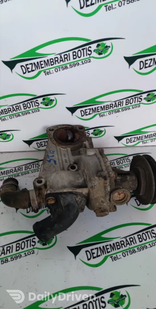 Pompa apa Audi A4 B5 [1994 - 1999] Sedan 1.6 MT (101 hp)