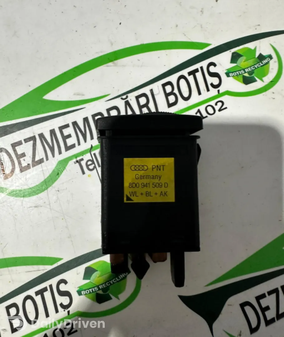 Buton avarie 8D0941509D Audi A4 B5 [1994 - 1999] Sedan 1.6 MT (101 hp)