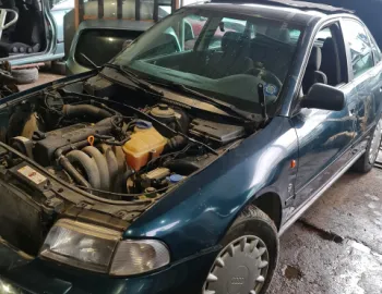 Buton dezaburire parbriz 4D0941503B Audi A4 B5 [1994 - 1999] Sedan 1.6 MT (101 hp)
