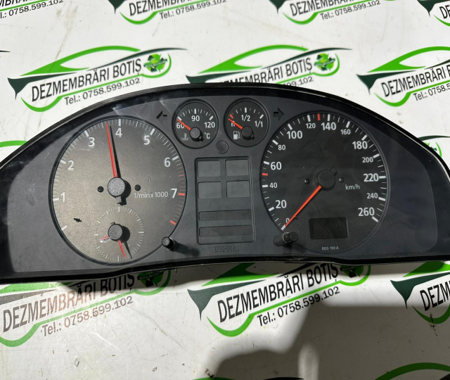Ceasuri bord 8D0919033C Audi A4 B5 [1994 - 1999] Sedan 1.6 MT (101 hp)