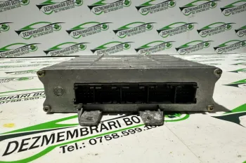 Calculator motor ECU 8D090557B Audi A4 B5 [1994 - 1999] Sedan 1.6 MT (101 hp)