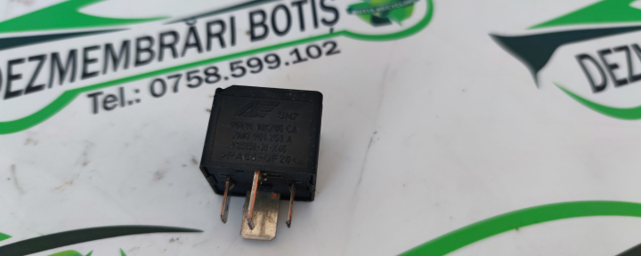 Releu 7m0 951 253 a Volkswagen VW Golf 4 [1997 - 2006] Hatchback 5-usi 1.4 MT (75 hp)
