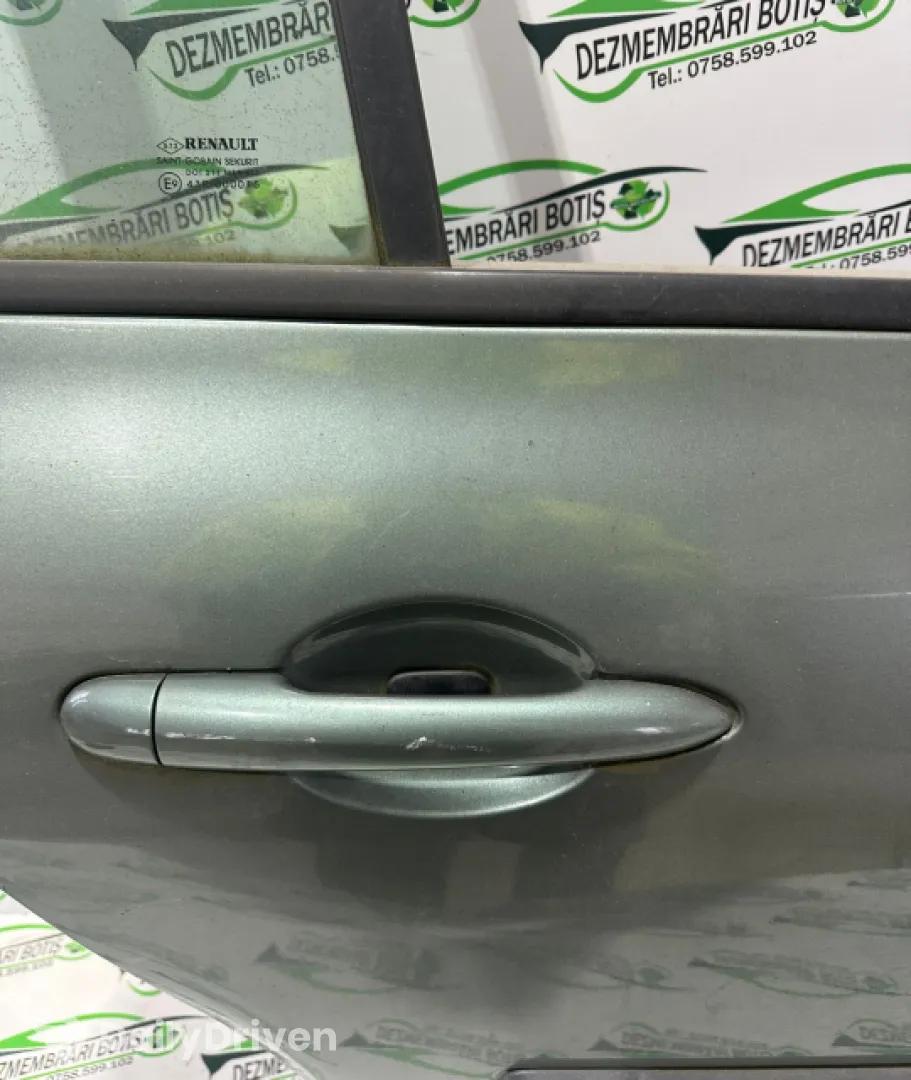 Maner deschidere din exterior usa spate dreapta Renault Megane 2 [2002 - 2006] wagon 1.5 dCi MT (82 hp)