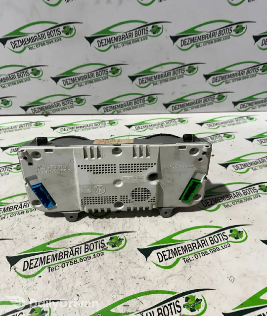 Ceasuri bord 0263627004 Volkswagen VW Polo 3 6N [facelift] [2000 - 2002] Hatchback 5-usi 1.4 MT (60 hp)
