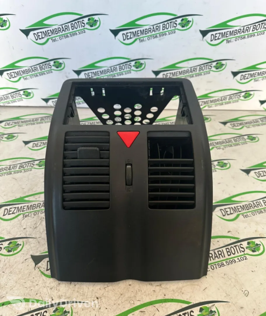 Grila ventilatie bord centru Volkswagen VW Polo 3 6N [facelift] [2000 - 2002] Hatchback 5-usi 1.4 16V MT (101 hp)