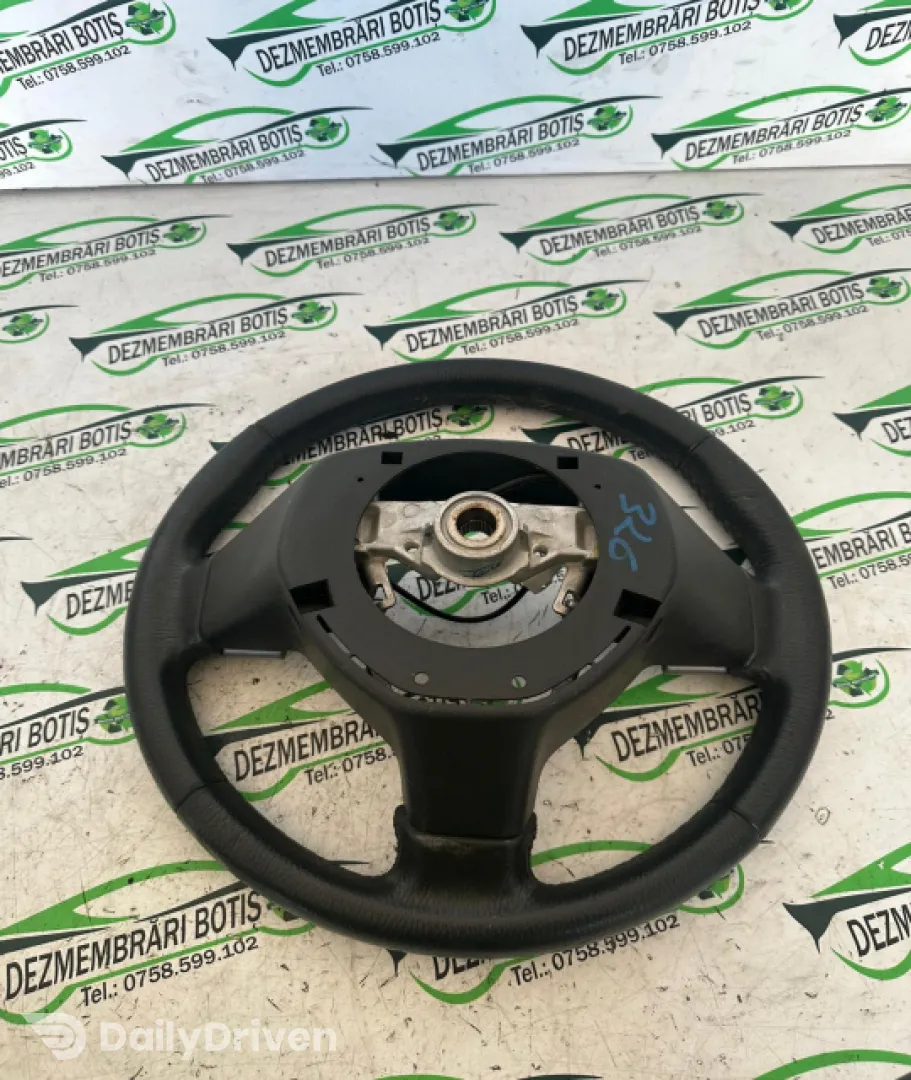 Volan cu comenzi Suzuki Swift 3 [2004 - 2010] Hatchback 5-usi 1.3 MT (92 hp)