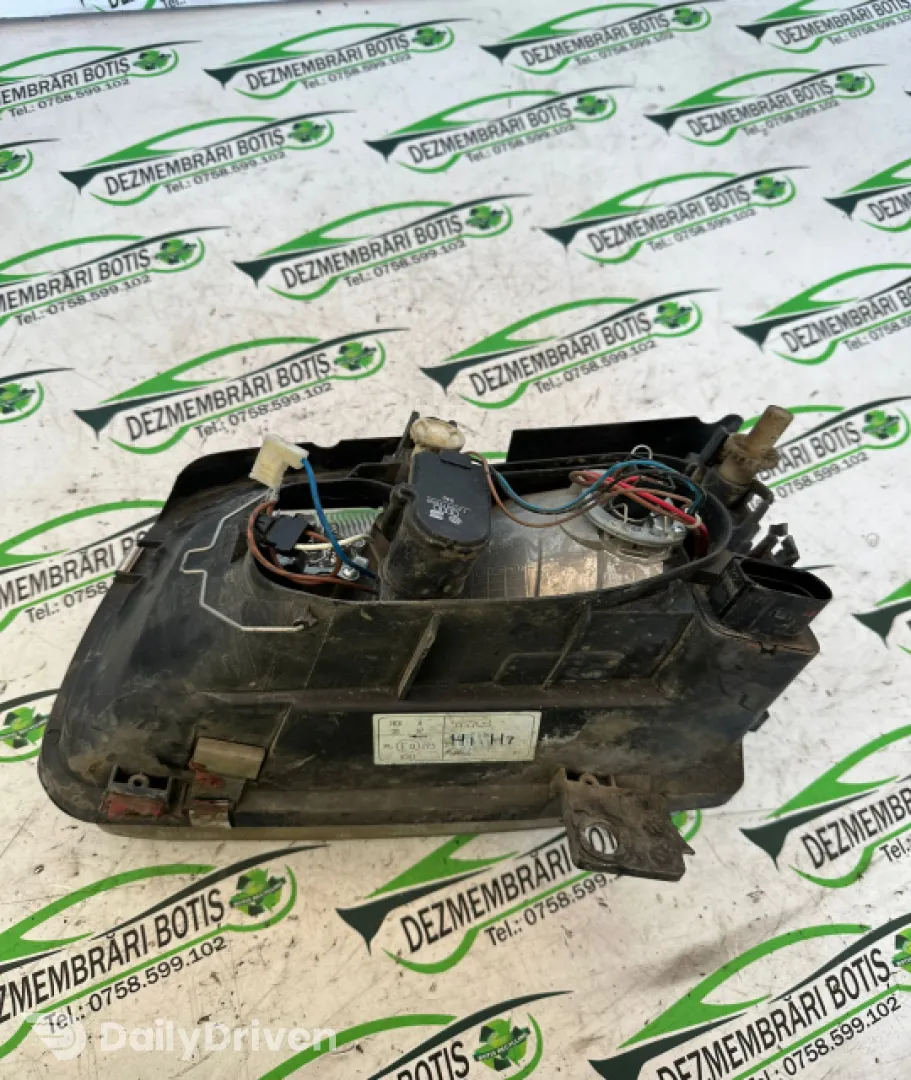 Far dreapta Volkswagen VW Polo 3 6N [facelift] [2000 - 2002] Hatchback 5-usi 1.4 MT (60 hp)