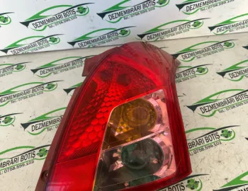 Lampa stop stanga pe hayon Suzuki Swift 3 [2004 - 2010] Hatchback 5-usi 1.3 MT (92 hp)