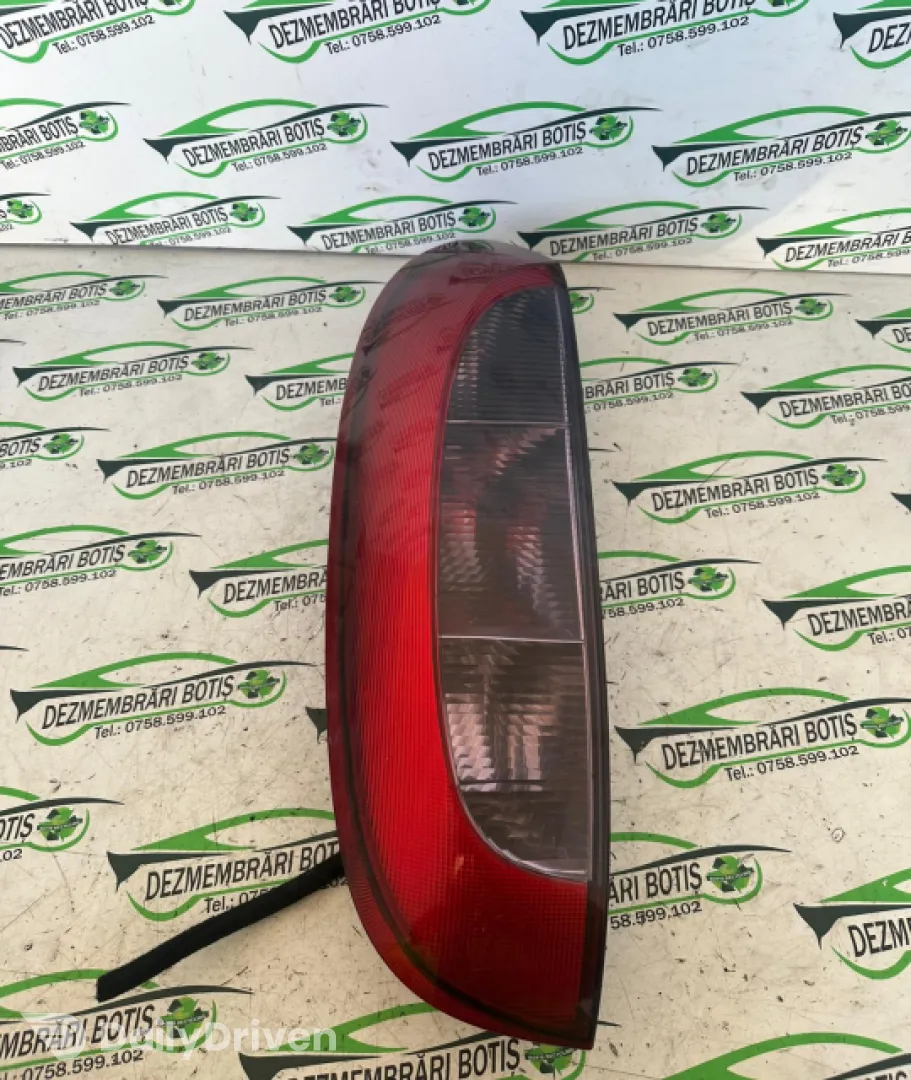 Lampa stop stanga pe aripa Opel Corsa C [2000 - 2003] Hatchback 5-usi 1.2 MT (75 hp)