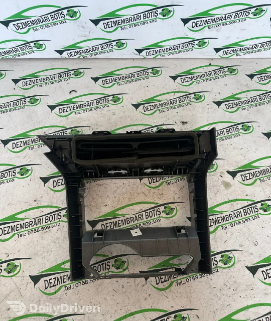 Grila ventilatie bord centru Opel Astra H [2004 - 2007] Hatchback 1.9 CDTI MT (150 hp)