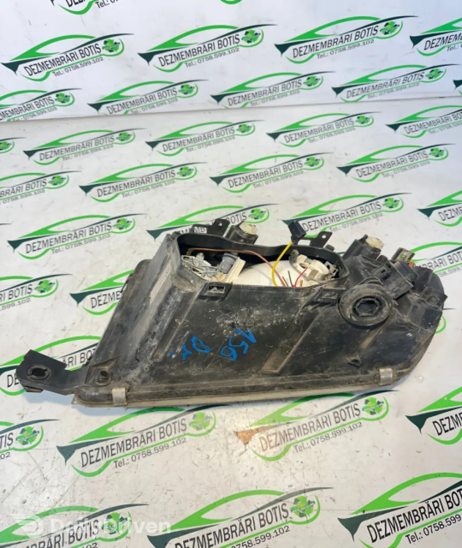 Far dreapta Skoda Fabia 6Y [1999 - 2004] Sedan 1.4 MT (101 hp)