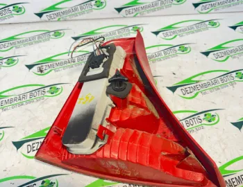 Lampa stop dreapta pe aripa Renault Clio 2 [facelift] [2001 - 2005] Hatchback 5-usi 1.5 dCi MT (65 hp)