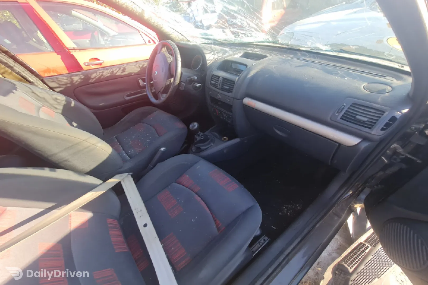 Suport pahare fata Renault Clio 2 [facelift] [2001 - 2005] Hatchback 5-usi 1.5 dCi MT (65 hp)