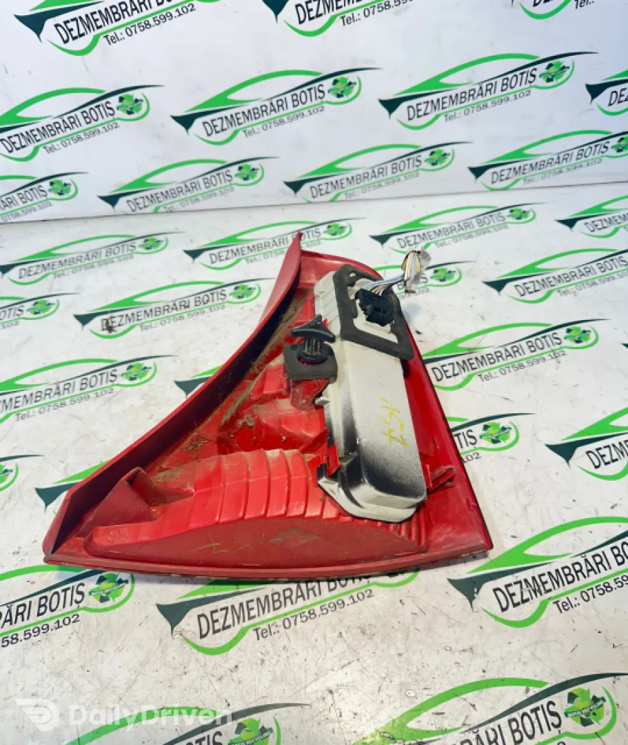 Lampa stop stanga pe aripa Renault Clio 2 [facelift] [2001 - 2005] Hatchback 5-usi 1.5 dCi MT (65 hp)