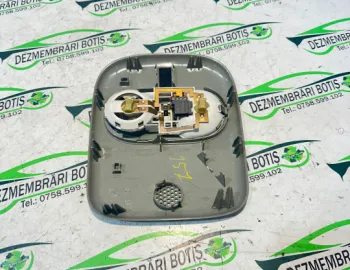 Lampa plafon fata Renault Clio 2 [facelift] [2001 - 2005] Hatchback 5-usi 1.5 dCi MT (65 hp)