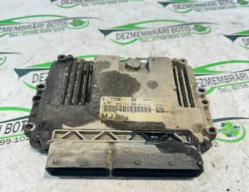 Calculator motor ECU 0 281 015 767 Opel Astra H [2004 - 2007] wagon 1.9 CDTI MT (120 hp)