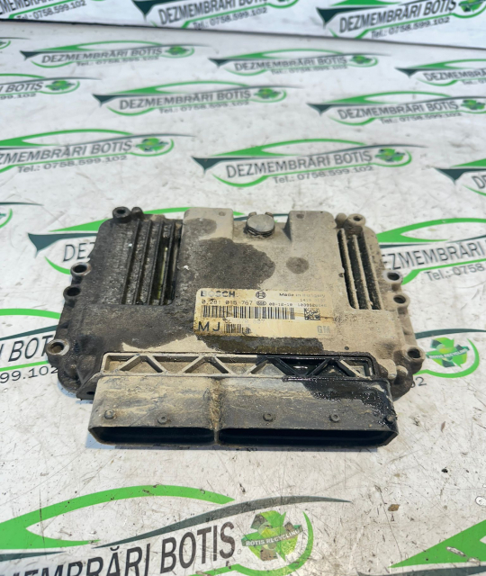 Calculator motor ECU 0 281 015 767 Opel Astra H [2004 - 2007] wagon 1.9 CDTI MT (120 hp)
