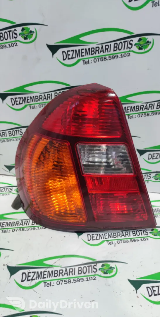 Lampa stop stanga pe aripa Renault Clio 2 [1998 - 2005] Symbol Sedan 1.4 MT (98 hp)