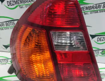 Lampa stop stanga pe aripa Renault Clio 2 [1998 - 2005] Symbol Sedan 1.4 MT (98 hp)
