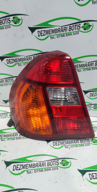 Lampa stop stanga pe aripa Renault Clio 2 [1998 - 2005] Symbol Sedan 1.4 MT (98 hp)