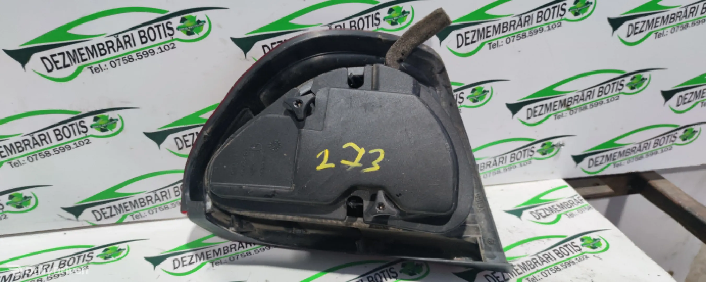 Lampa stop stanga pe aripa Renault Clio 2 [1998 - 2005] Symbol Sedan 1.4 MT (98 hp)