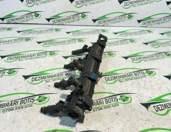 Rampa injectoare Volkswagen VW Polo 3 6N [facelift] [2000 - 2002] Hatchback 3-usi 1.0 MT (50 hp)