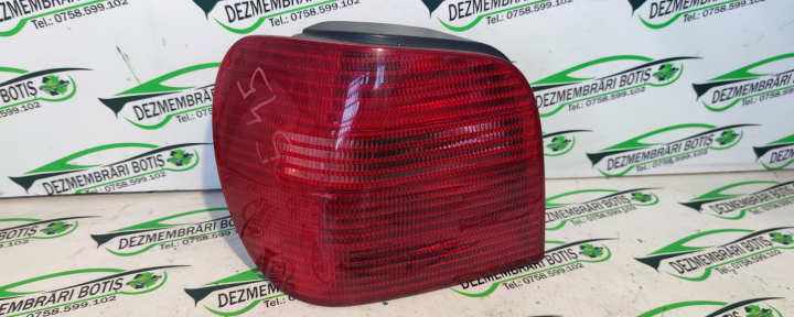 Lampa stop stanga pe hayon Volkswagen VW Polo 3 6N [facelift] [2000 - 2002] Hatchback 3-usi 1.0 MT (50 hp)