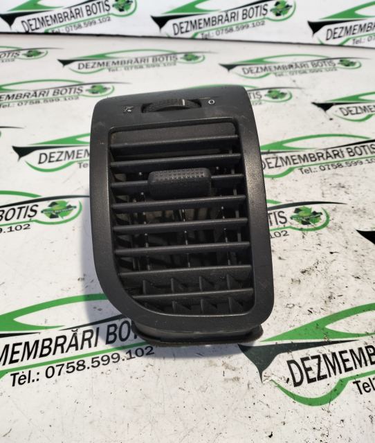 Grila ventilatie bord dreapta Volkswagen VW Polo 3 6N [facelift] [2000 - 2002] Hatchback 3-usi 1.0 MT (50 hp)