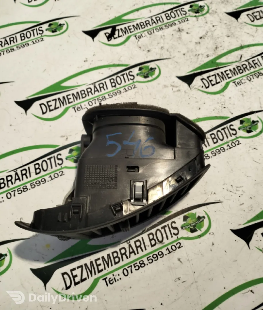 Grila ventilatie bord dreapta Volkswagen VW Polo 3 6N [facelift] [2000 - 2002] Hatchback 3-usi 1.0 MT (50 hp)