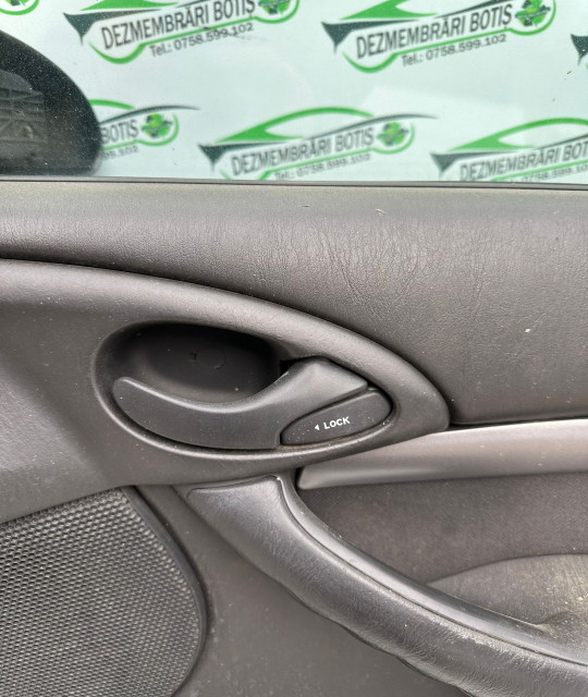 Maner deschidere din interior usa fata dreapta Ford Focus  [1998 - 2004] Hatchback 5-usi 1.6 MT (101 hp)