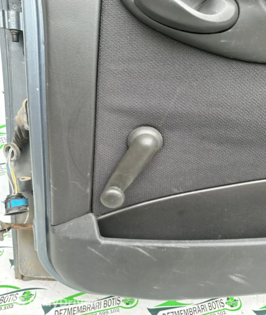 Manivela geam spate dreapta Fiat Punto 2 [facelift] [2003 - 2009] Hatchback 5-usi 1.2 MT (80 hp)
