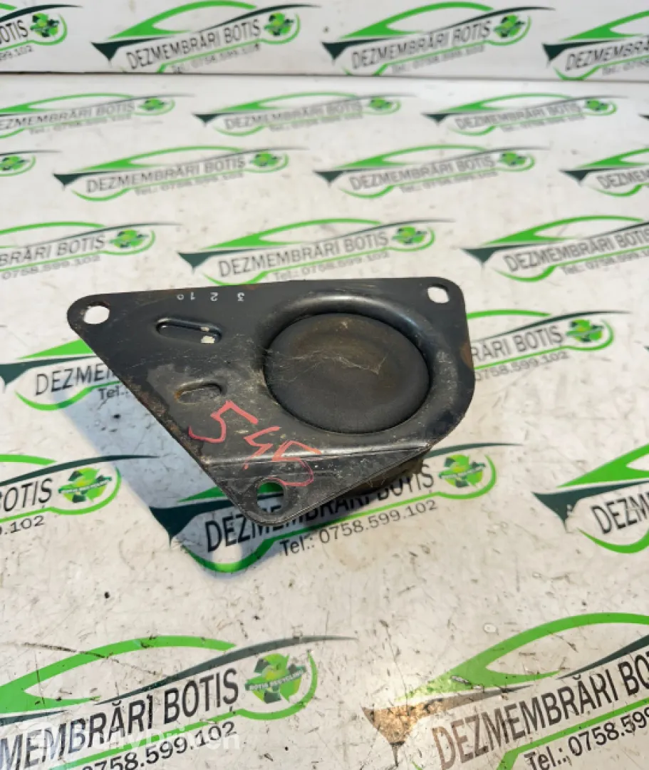 Tampon motor dreapta Volkswagen VW Polo 3 6N [facelift] [2000 - 2002] Hatchback 3-usi 1.0 MT (50 hp)