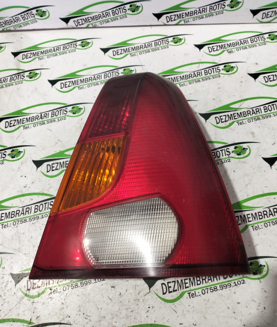 Lampa stop dreapta pe aripa Dacia Logan  [2004 - 2008] Sedan 1.4 (85 hp)