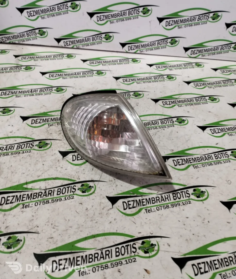 Lampa semnalizare fata dreapta Nissan Almera N16 [2000 - 2003] Hatchback 5-usi 1.5 MT (98 hp)