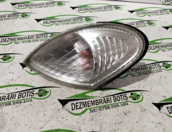 Lampa semnalizare fata dreapta Nissan Almera N16 [2000 - 2003] Hatchback 5-usi 1.5 MT (98 hp)