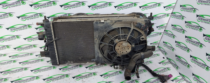 Radiator apa racire motor 13152319 Opel Astra H [2004 - 2007] Hatchback 1.6 MT (105 hp)