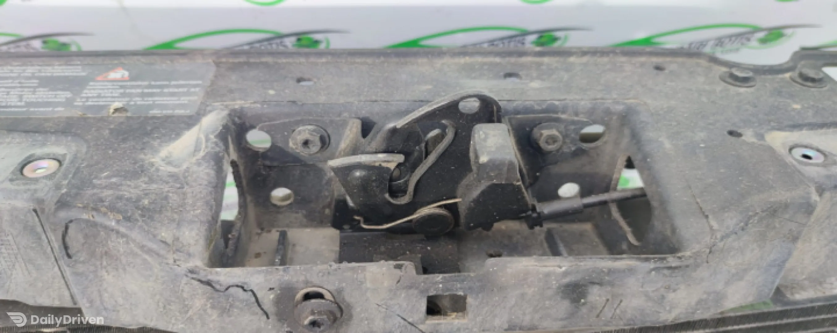 Broasca capota motor Volkswagen VW Polo 3 6N [facelift] [2000 - 2002] Hatchback 5-usi 1.4 16V MT (101 hp)