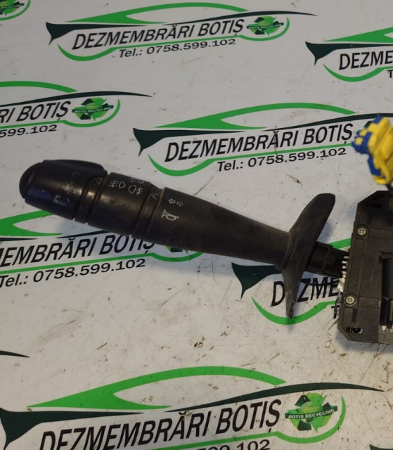 Maneta semnalizare cu tempomat 8200213173 Dacia Logan  [2004 - 2008] Sedan 1.4 MT (75 hp)