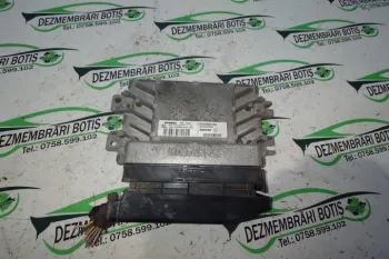 Calculator motor ECU 8200483732 Dacia Logan  [2004 - 2008] Sedan 1.4 MT (75 hp)