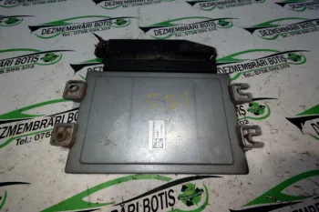 Calculator motor ECU 8200483732 Dacia Logan  [2004 - 2008] Sedan 1.4 MT (75 hp)