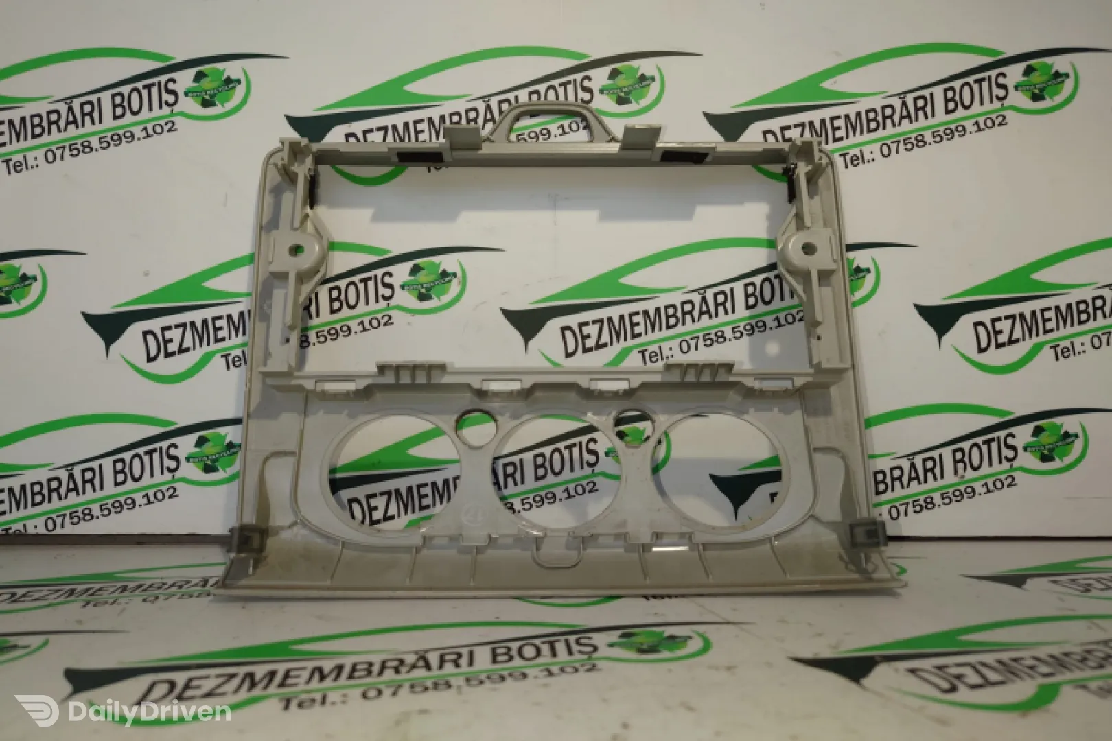 Consola centrala Ford Focus 2 [2004 - 2008] Hatchback 5-usi 1.6 TDCi MT (109 hp)