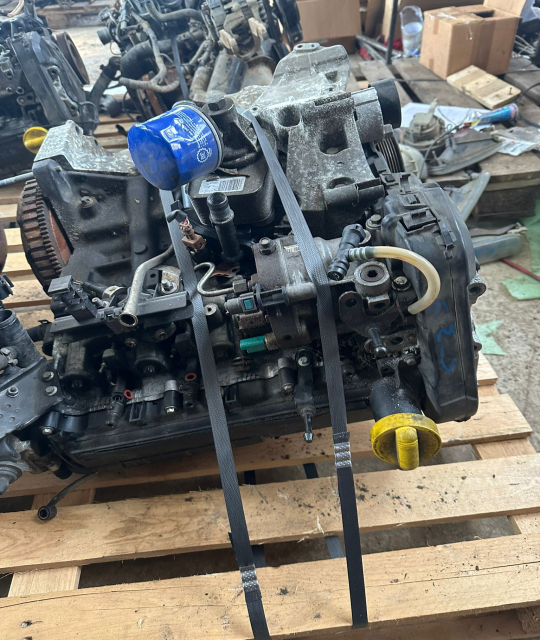 Motor fara anexe Dacia Logan  [facelift] [2007 - 2012] MCV wagon 1.5 D MT (86 hp)